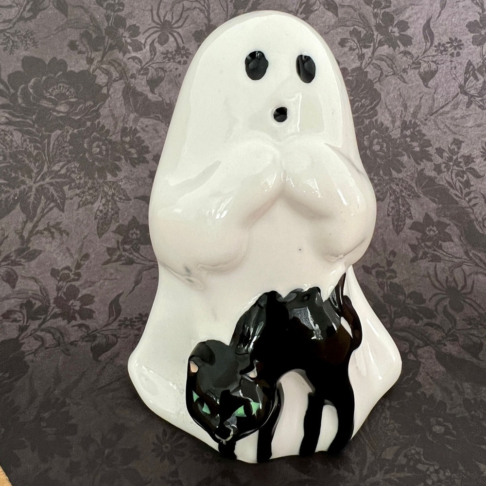 Target Hyde & EEK! Halloween White Ghost w/ Black Cat Ceramic Figurine NWT 2025